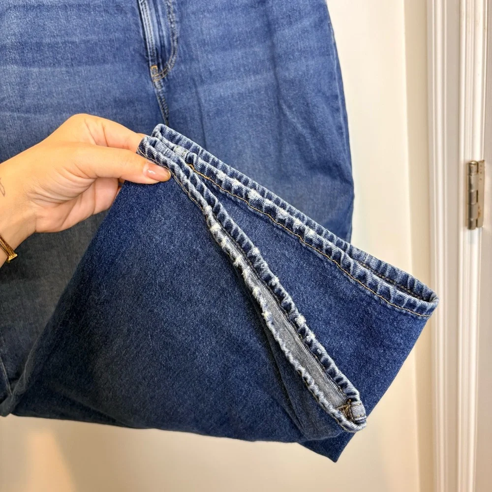 GAP 90’s Loose High Rise Distressed Jeans - Picture 2 of 7